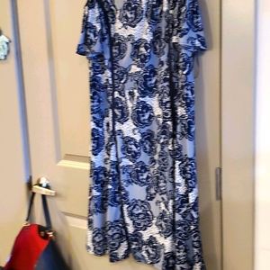 Dress size 16, with once